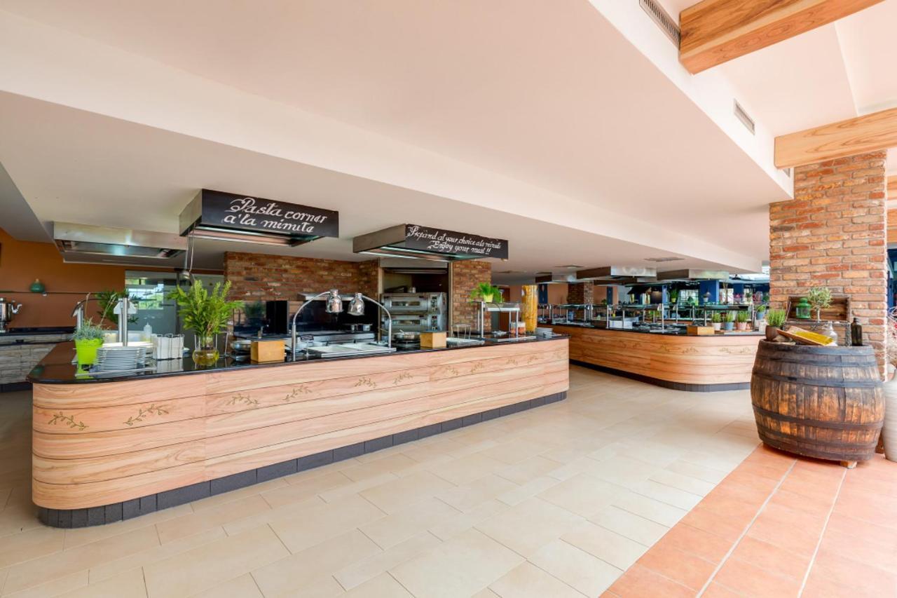 Valamar Tamaris Resort Tar-Vabriga Exterior photo